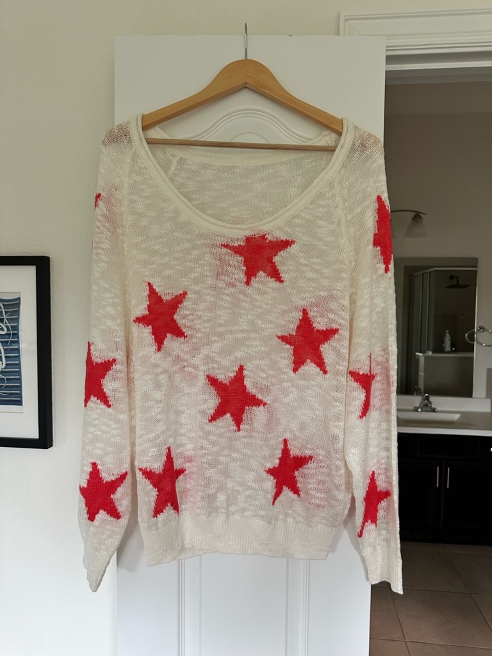Cream Lightweight Star-Print Sweater with Red Stars